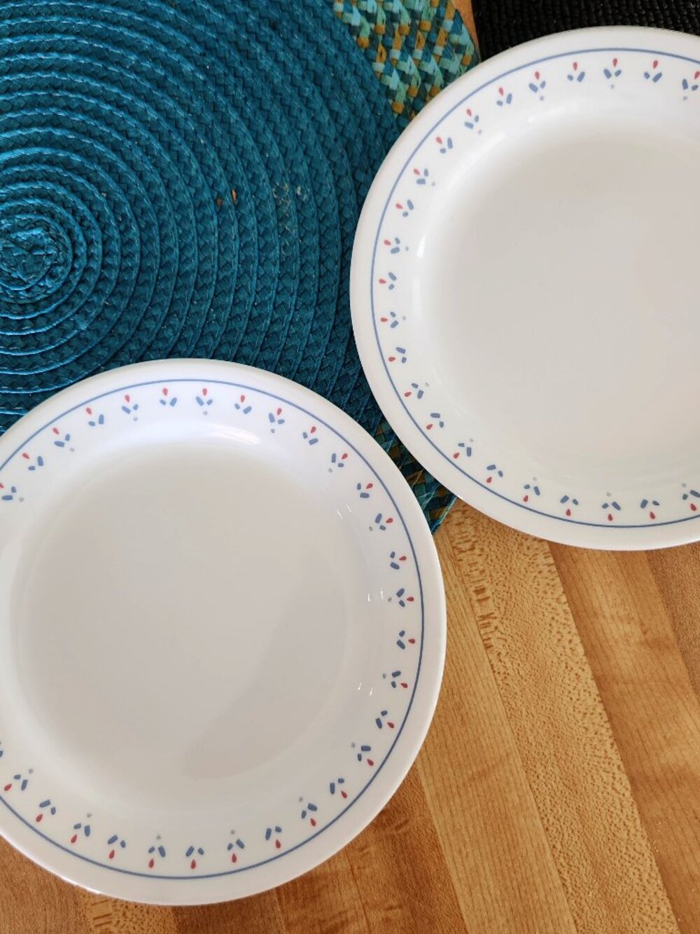 2 Corelle Normandy Bread and Butter Snack Plates 7 1/4""